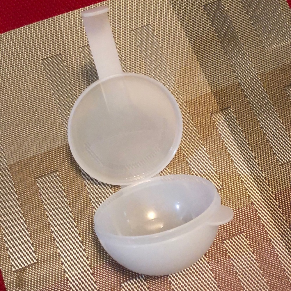 Tupperware - Picture 6 of 8